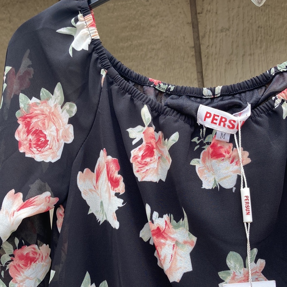 Floral blouse ๐ท - Picture 2 of 5